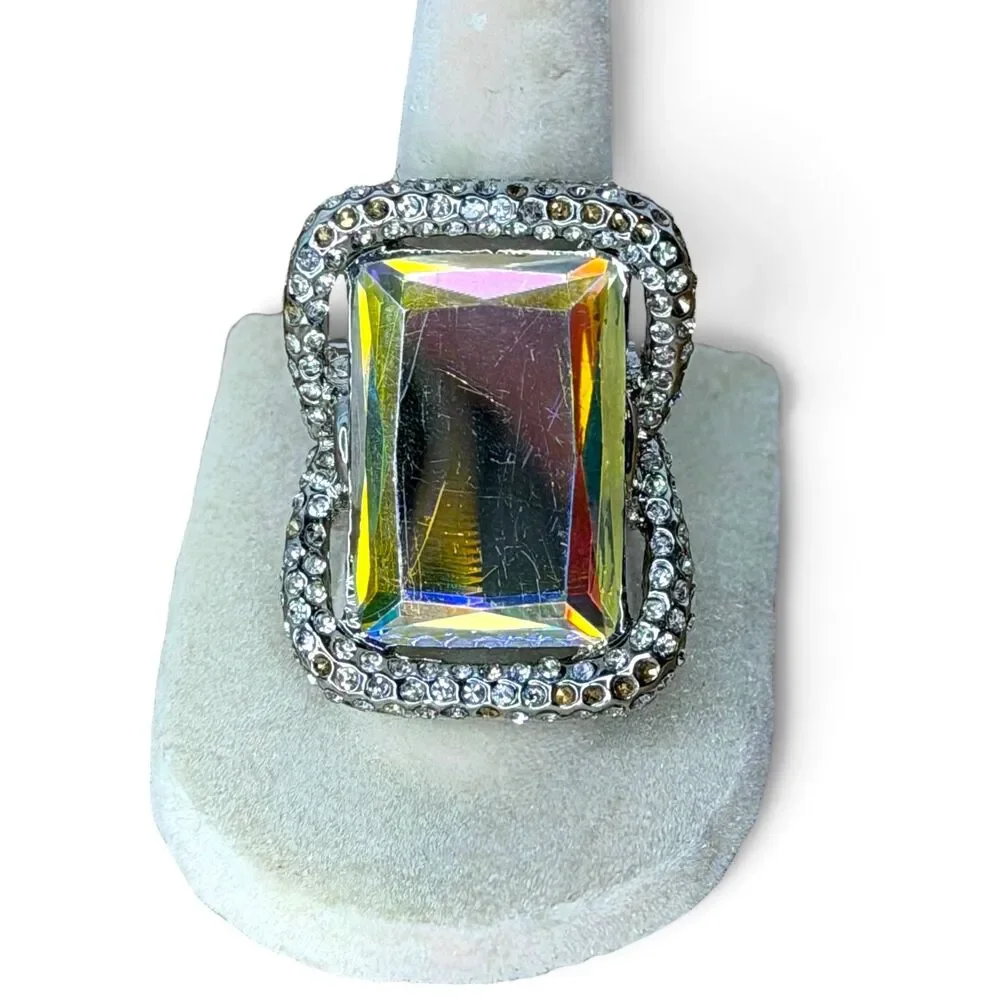 Paparazzi Iridescent Rhinestone Stretch Ring